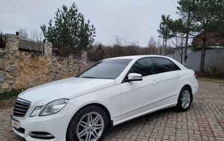 Mercedes-Benz E-Класс, 2012 год, 1 950 000 рублей, 6 фотография