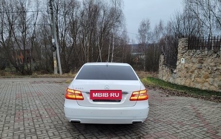 Mercedes-Benz E-Класс, 2012 год, 1 950 000 рублей, 2 фотография