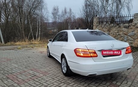 Mercedes-Benz E-Класс, 2012 год, 1 950 000 рублей, 4 фотография