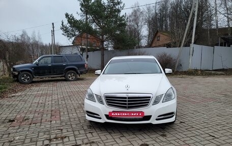 Mercedes-Benz E-Класс, 2012 год, 1 950 000 рублей, 8 фотография