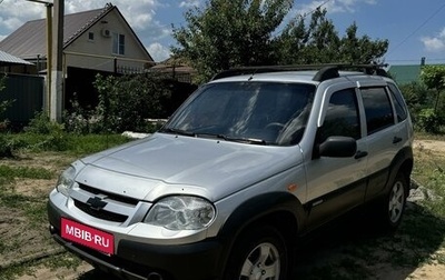 Chevrolet Niva I рестайлинг, 2010 год, 580 000 рублей, 1 фотография