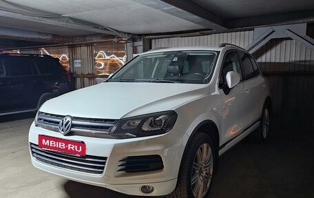 Volkswagen Touareg III, 2014 год, 3 100 000 рублей, 2 фотография