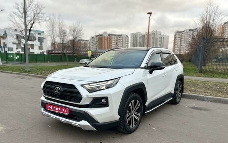 Toyota RAV4, 2023 год, 4 650 000 рублей, 1 фотография