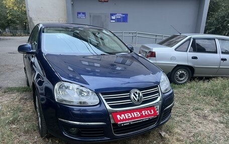 Volkswagen Jetta VI, 2010 год, 755 000 рублей, 21 фотография