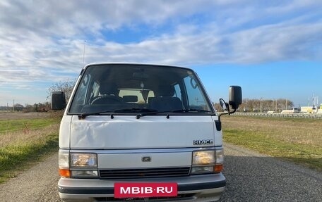 Toyota HiAce H50 H60 H70, 1988 год, 570 000 рублей, 2 фотография