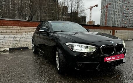 BMW 1 серия, 2018 год, 1 500 000 рублей, 5 фотография