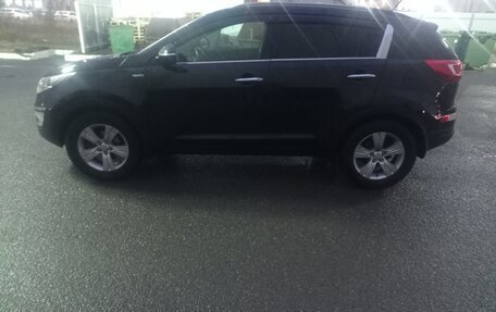 KIA Sportage III, 2010 год, 1 300 000 рублей, 2 фотография