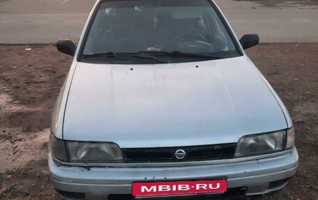 Nissan Sunny N14, 1992 год, 130 000 рублей, 3 фотография