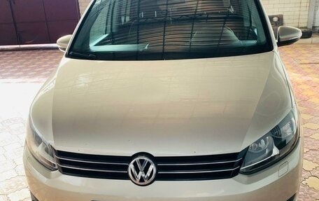 Volkswagen Touran III, 2011 год, 1 150 000 рублей, 7 фотография