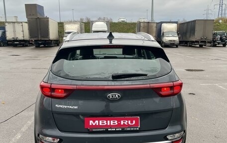 KIA Sportage IV рестайлинг, 2020 год, 2 600 000 рублей, 6 фотография