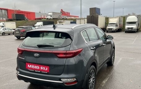 KIA Sportage IV рестайлинг, 2020 год, 2 600 000 рублей, 4 фотография