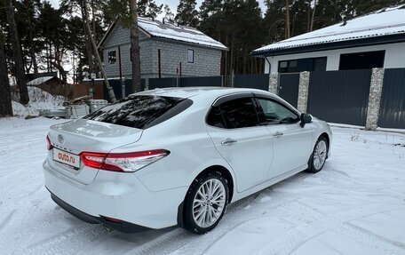 Toyota Camry, 2019 год, 2 600 000 рублей, 2 фотография