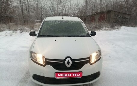 Renault Logan II, 2018 год, 800 000 рублей, 1 фотография