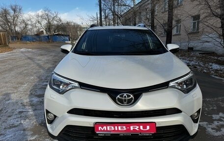 Toyota RAV4, 2016 год, 2 888 000 рублей, 1 фотография