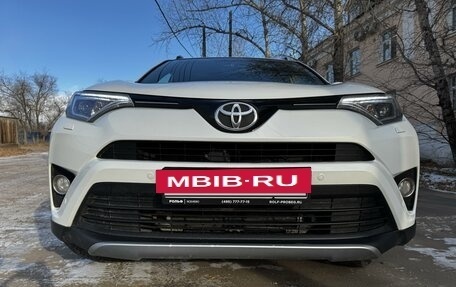 Toyota RAV4, 2016 год, 2 888 000 рублей, 8 фотография