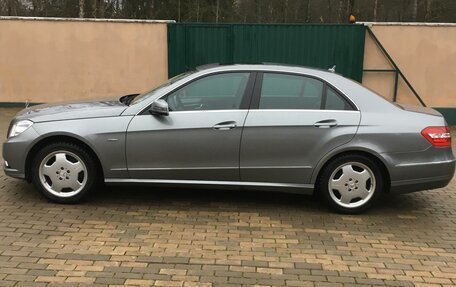 Mercedes-Benz E-Класс, 2009 год, 1 500 000 рублей, 2 фотография