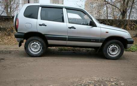 Chevrolet Niva I рестайлинг, 2004 год, 370 000 рублей, 3 фотография