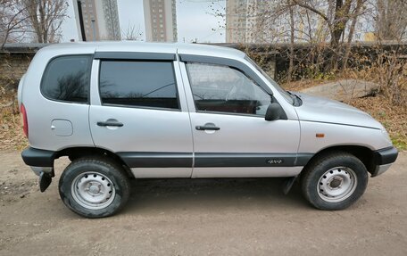 Chevrolet Niva I рестайлинг, 2004 год, 370 000 рублей, 2 фотография