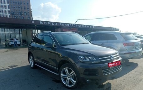 Volkswagen Touareg III, 2011 год, 2 400 000 рублей, 1 фотография