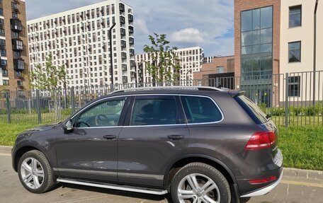 Volkswagen Touareg III, 2011 год, 2 400 000 рублей, 7 фотография