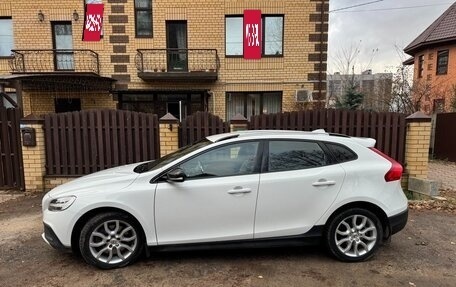 Volvo V40 Cross Country I, 2018 год, 1 800 000 рублей, 9 фотография