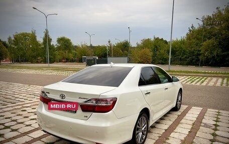 Toyota Camry, 2017 год, 2 800 000 рублей, 9 фотография