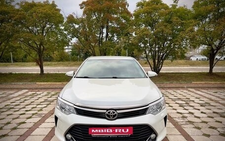 Toyota Camry, 2017 год, 2 800 000 рублей, 3 фотография