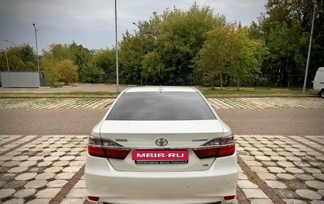 Toyota Camry, 2017 год, 2 800 000 рублей, 8 фотография