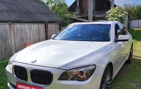 BMW 7 серия, 2012 год, 2 400 000 рублей, 2 фотография