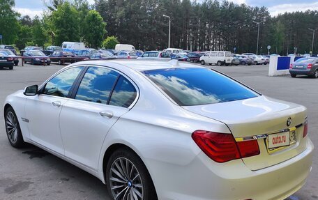 BMW 7 серия, 2012 год, 2 400 000 рублей, 11 фотография