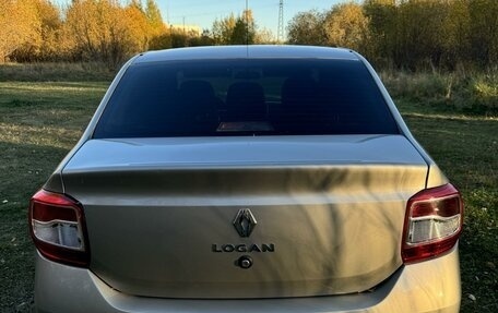 Renault Logan II, 2019 год, 950 000 рублей, 13 фотография