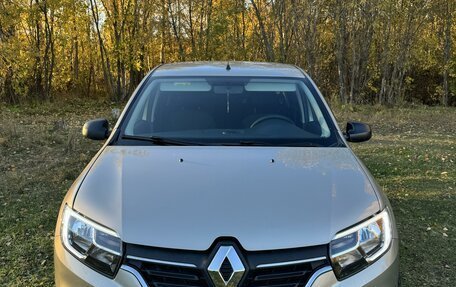 Renault Logan II, 2019 год, 950 000 рублей, 16 фотография