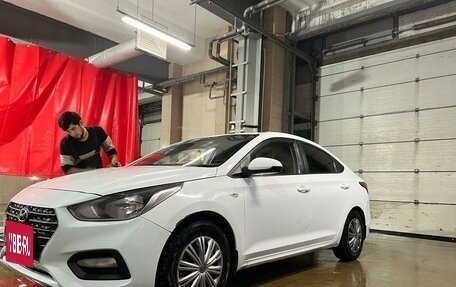 Hyundai Solaris II рестайлинг, 2018 год, 1 080 000 рублей, 2 фотография