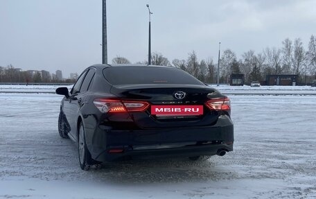 Toyota Camry, 2017 год, 2 900 000 рублей, 7 фотография