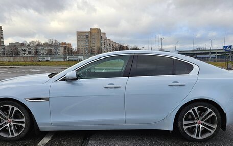 Jaguar XE I рестайлинг, 2017 год, 2 300 000 рублей, 3 фотография