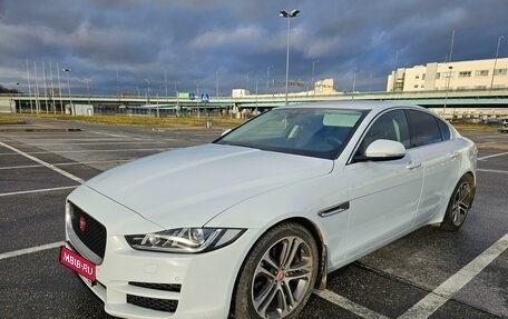 Jaguar XE I рестайлинг, 2017 год, 2 300 000 рублей, 1 фотография