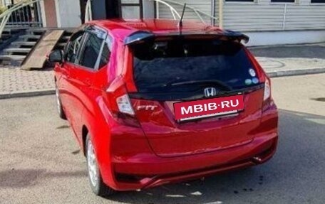 Honda Fit III, 2019 год, 1 300 000 рублей, 5 фотография