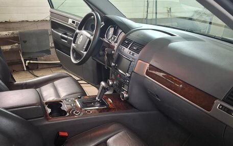 Volkswagen Touareg III, 2008 год, 1 290 000 рублей, 23 фотография