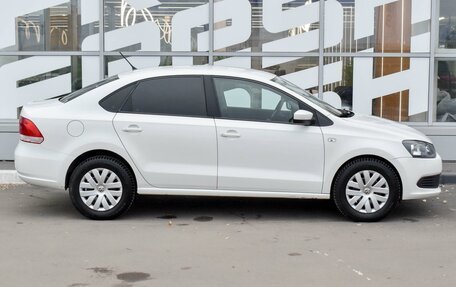 Volkswagen Polo VI (EU Market), 2011 год, 865 000 рублей, 5 фотография