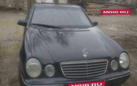 Mercedes-Benz E-Класс, 2000 год, 550 000 рублей, 7 фотография