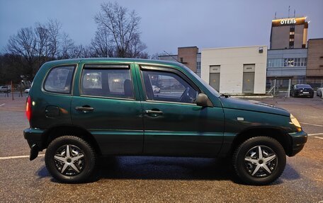 Chevrolet Niva I рестайлинг, 2004 год, 239 900 рублей, 2 фотография