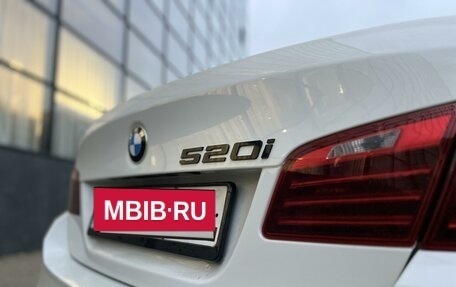 BMW 5 серия, 2013 год, 2 100 000 рублей, 17 фотография