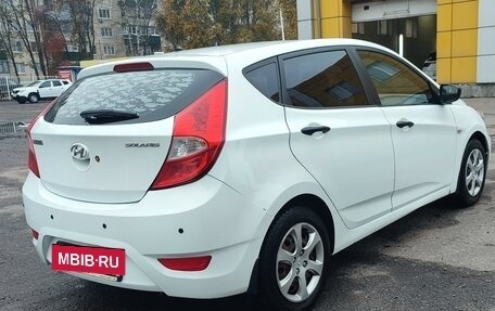 Hyundai Solaris II рестайлинг, 2011 год, 750 000 рублей, 8 фотография