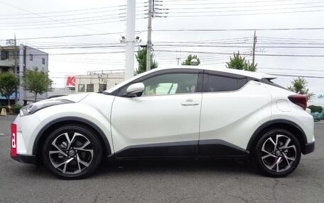 Toyota C-HR I рестайлинг, 2019 год, 1 357 000 рублей, 14 фотография