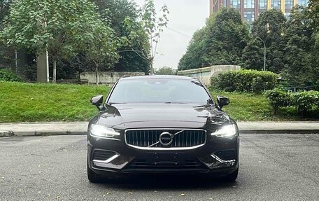 Volvo S60 III, 2020 год, 2 713 000 рублей, 2 фотография