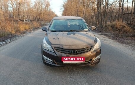 Hyundai Solaris II рестайлинг, 2015 год, 1 100 000 рублей, 7 фотография