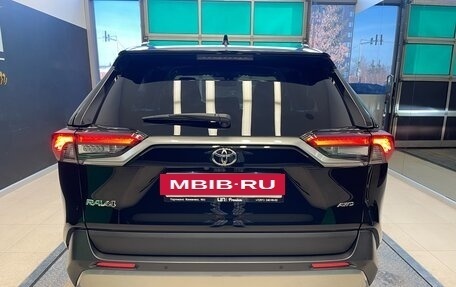 Toyota RAV4, 2021 год, 3 850 000 рублей, 6 фотография