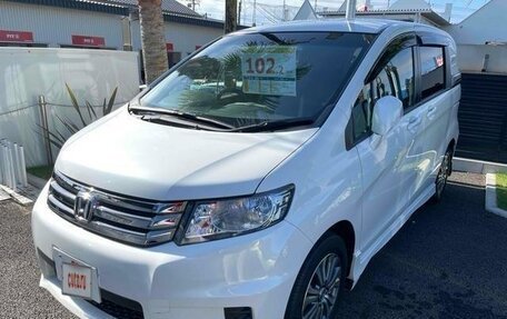 Honda Freed I, 2013 год, 790 083 рублей, 1 фотография