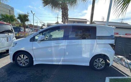 Honda Freed I, 2013 год, 790 083 рублей, 4 фотография