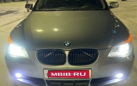 BMW 5 серия, 2004 год, 870 000 рублей, 1 фотография